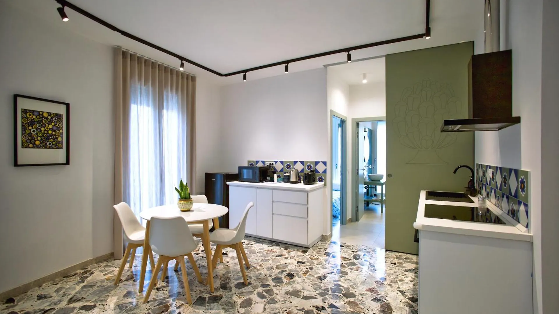 Eos Serenity Suites Syracuse 0*,  Italia