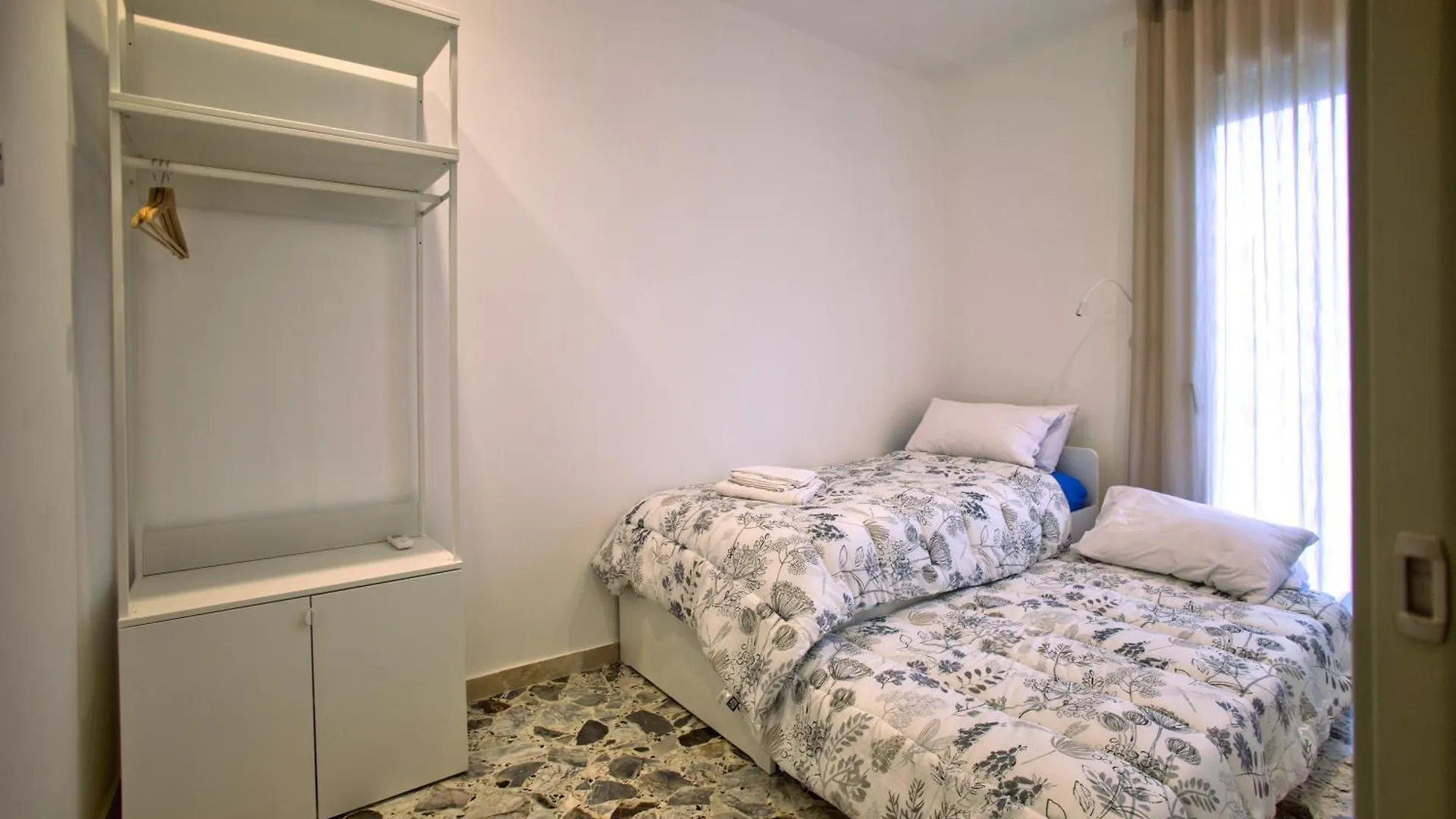 Eos Serenity Suites Syracuse 0*,