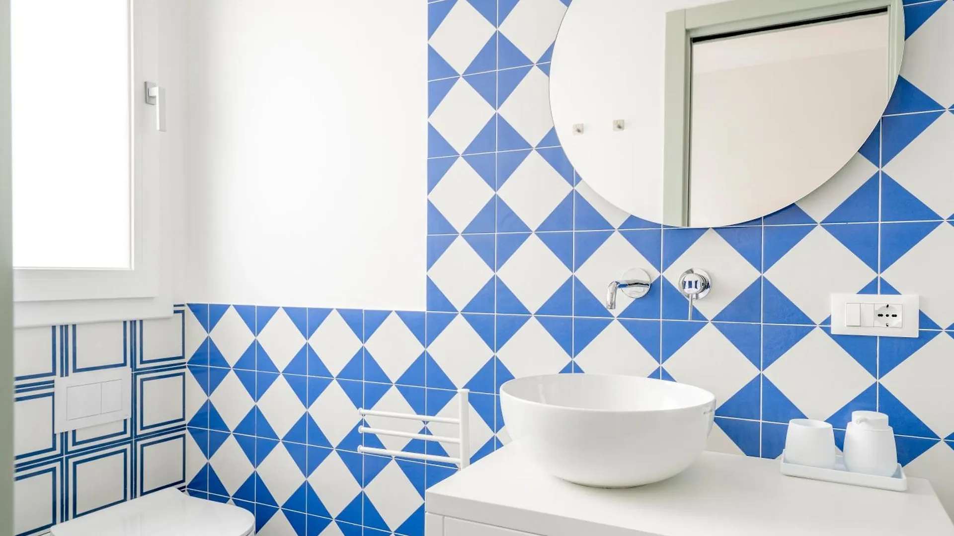 Eos Serenity Suites Syracuse 0*,