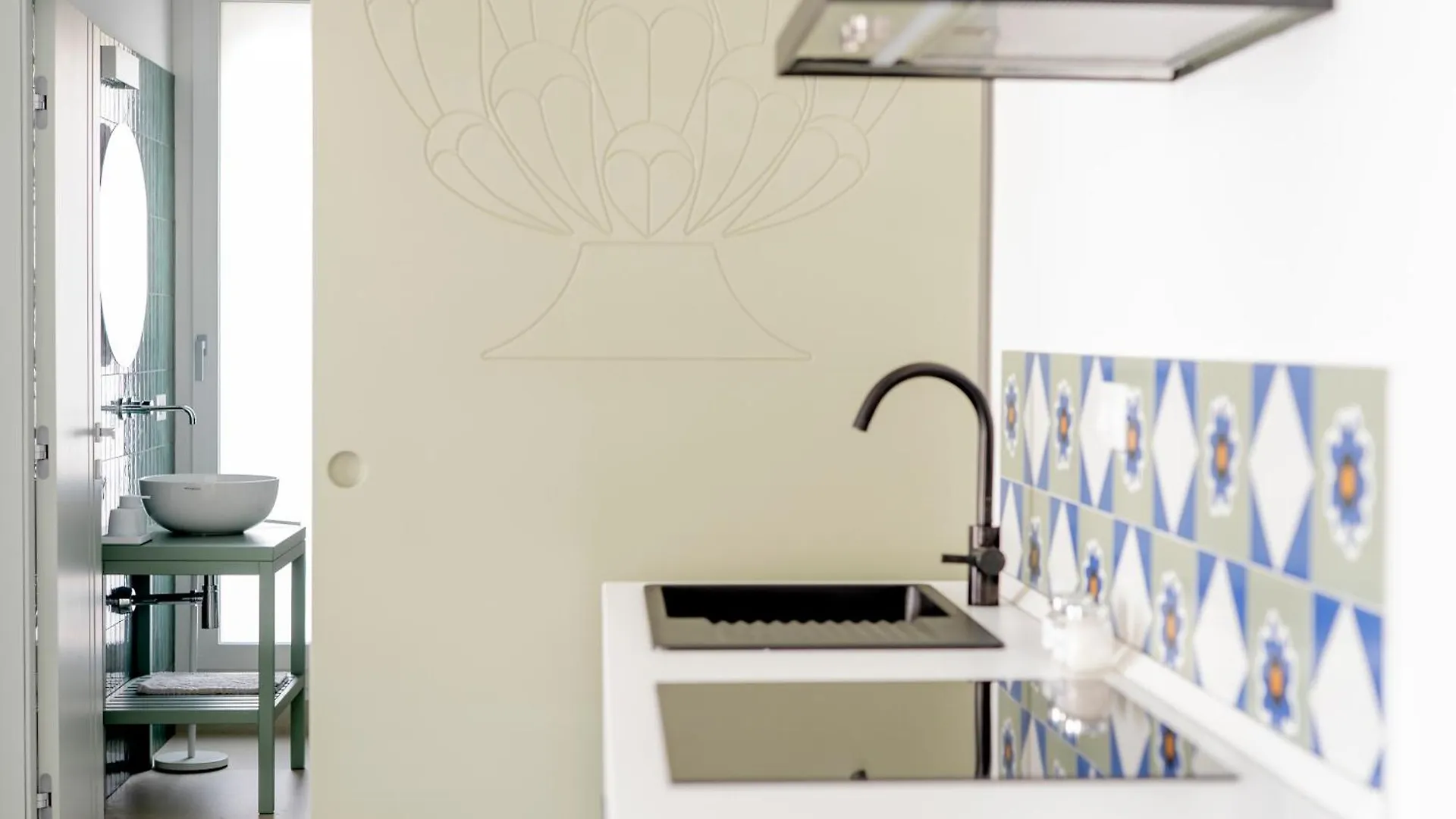 Eos Serenity Suites Syracuse 0*,