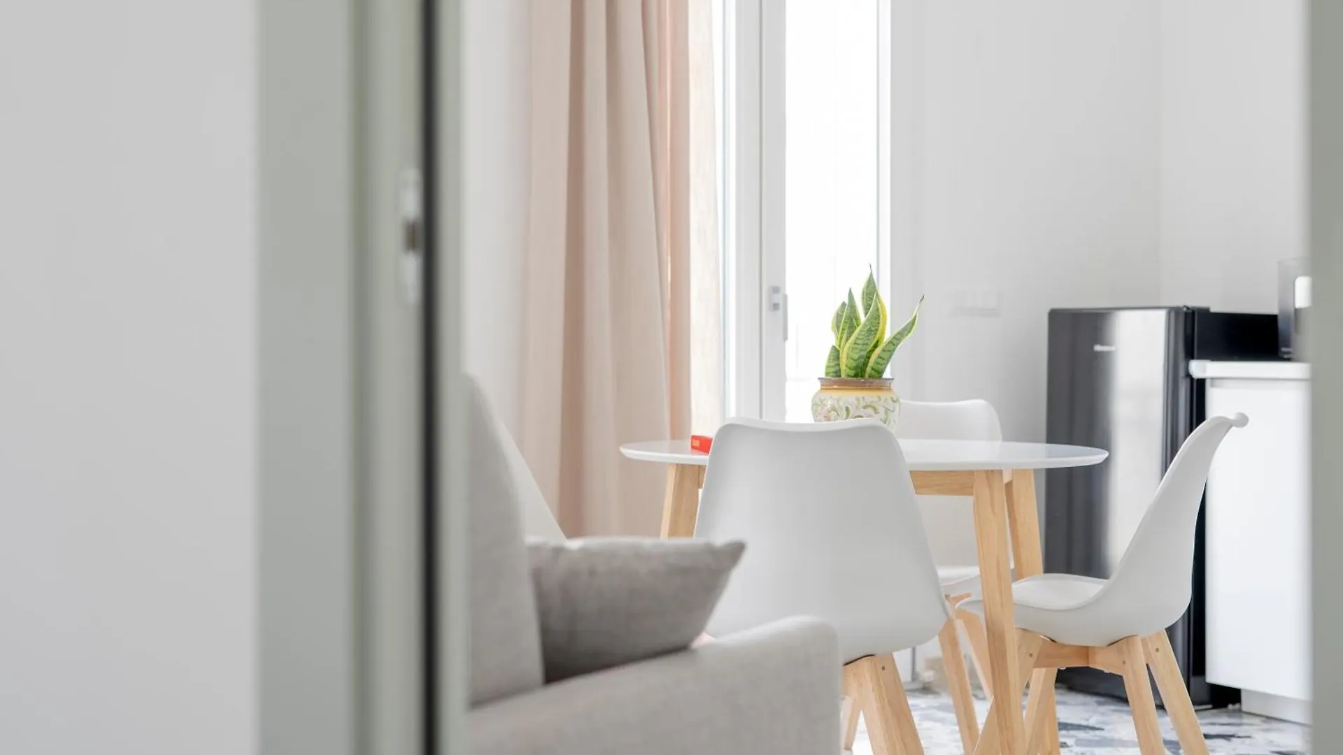 Eos Serenity Suites Syracuse Italia