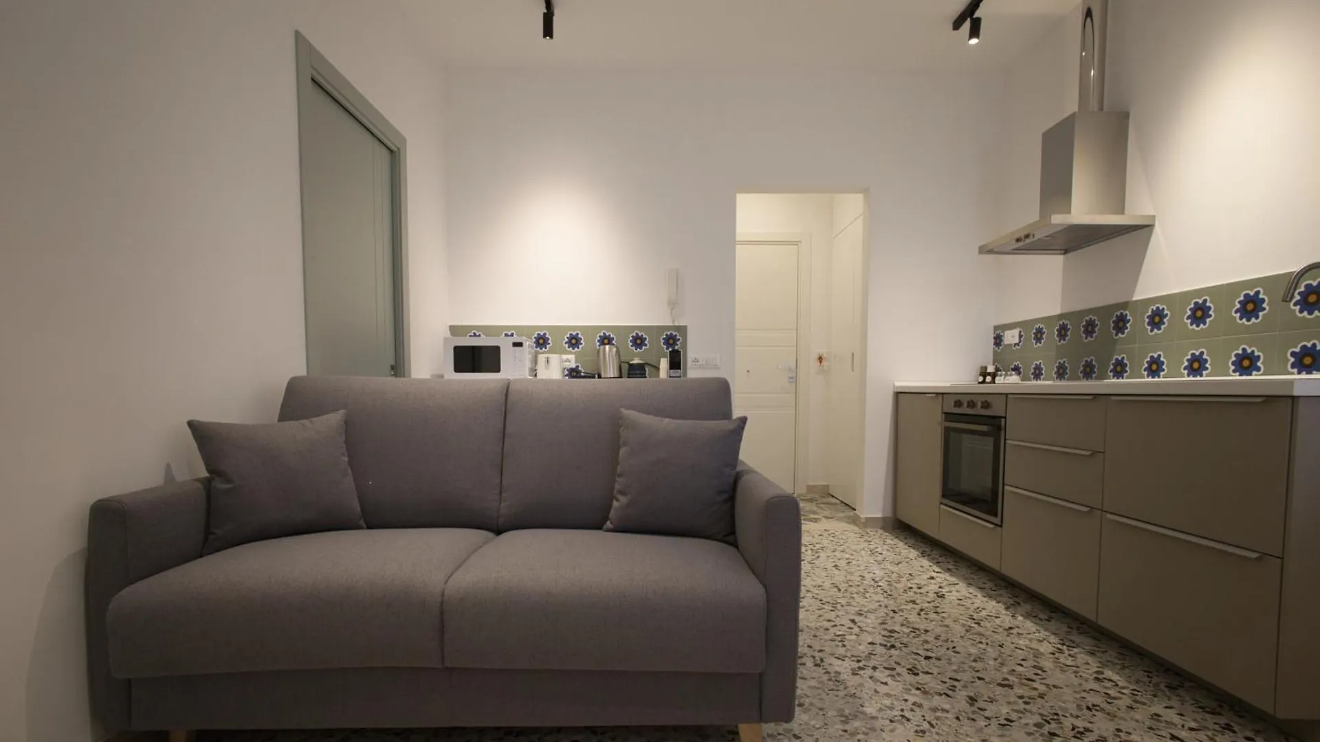 Eos Serenity Suites Syracuse 0*,